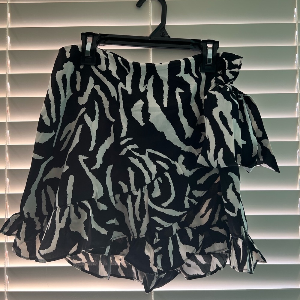 nasty gal animal print skort